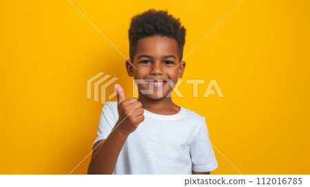 boy showing thumb up 112016785