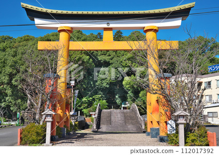 [Nitden Shrine] Miyauchi-cho, Satsumasendai City, Kagoshima Prefecture 112017392