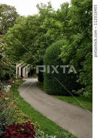 Tranquil Nature Retreat: Exploring Serene Park Landscapes, Peaceful Outdoor Escapes, and Lush Greenery. Tranquil Park Escapes: Exploring Nature's Serenity Tranquil Nature Retreat: Exploring Serene Park Landscapes, Peaceful Outdoor Escapes, and Lush Greenery. Tranquil Park Escapes: Exploring Nature's Serenity 112018405