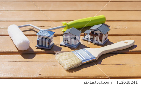 DIY/renovation/painting company image | Model house and painting tools 112019241