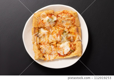 Fried tofu, grilled kimchi cheese 112019253