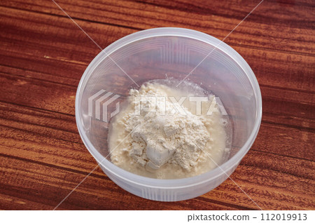 製作麵粉麵團 112019913