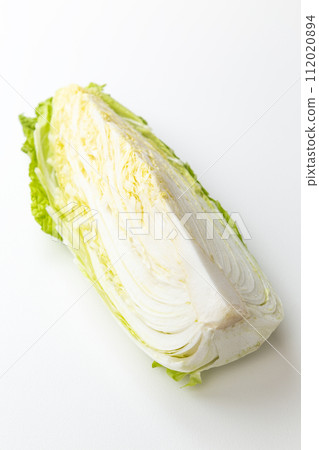 白色背景上的大白菜 112020894