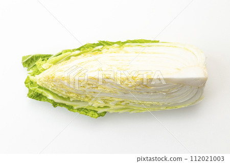 白色背景上的大白菜 112021003