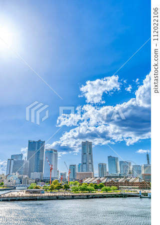 Cityscape of Minato Mirai, Yokohama View from the back of a whale Cityscape of Minato Mirai, Yokohama View from the back of a whale 112022106