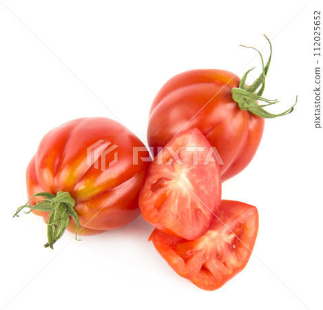 Ripe tomato isolated on white. 112025652