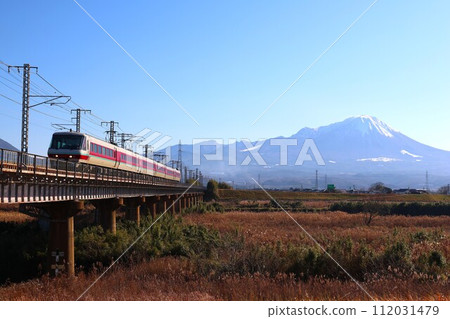 [JR West Japan] 381 series "Yakumo" ~Relaxing Yakumo~ and Daisen (San'in Main Line: Hoki Daisen ~ Higashiyama Park) 112031479