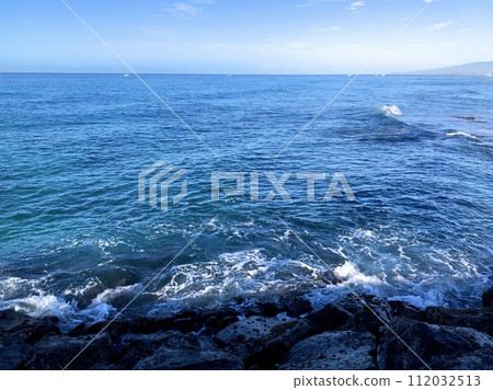 從阿拉莫阿納海灘公園看到的「夏威夷」清晨海景 從阿拉莫阿納海灘公園看到的「夏威夷」清晨海景 112032513