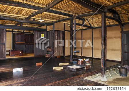 東京都府中市共同之森博物館、舊落池家住宅、江戶時代後期建造的府中茅草屋頂農舍 112035154