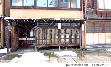 金澤野西茶屋區的房屋雪景 112039426