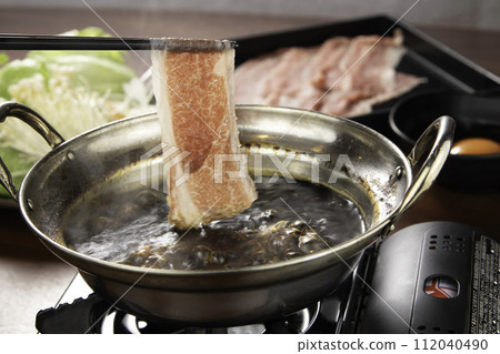 牛肉薄片涮鍋配壽喜燒 112040490