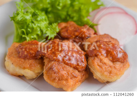 手工雞塊佐番茄醬芥末醬 112041260