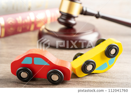 Hammer gavel judge with car vehicle accident, insurance coverage claim lawsuit court case. 112041760