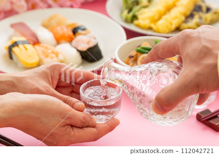 春天的櫻花觀賞圖 春天的櫻花觀賞圖 112042721