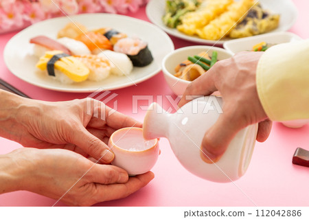 春天的櫻花觀賞圖 112042886