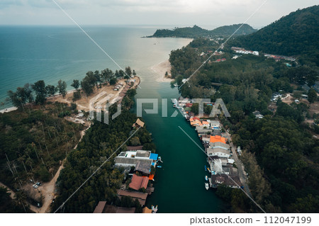 Seaside villages and mangrove forests on the island 112047199