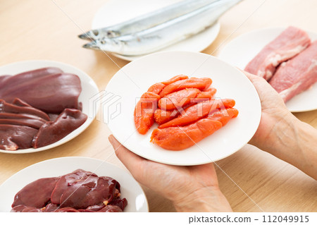 富含B群維生素的食物（生鱈魚子） 112049915