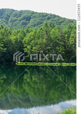 Mishaka Pond in Chino City, Nagano Prefecture Mishaka Pond in Chino City, Nagano Prefecture 112053435