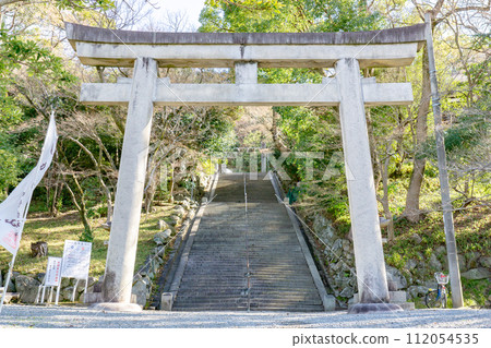 Torii of Shijonawate Shrine (Mr. Kusunoki) in Minamino, Shijonawate City, Osaka Prefecture 112054535