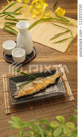 Sake and salt-grilled sweetfish 112055350
