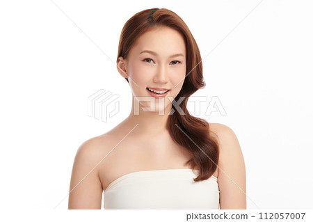 Beautiful young asian woman with clean fresh skin on white background, Face care, Facial treatment, Cosmetology, beauty and spa, Asian women portrait. Beautiful young asian woman with clean fresh skin on white background, Face care, Facial treatment, Cosmetology, beauty and spa, Asian women portrait. 112057007