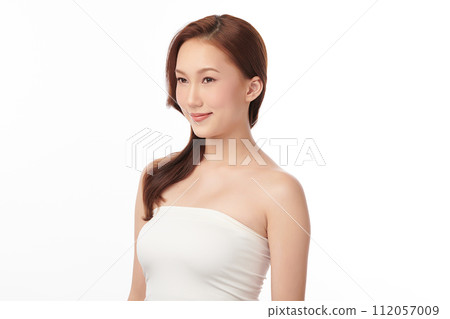 Beautiful young asian woman with clean fresh skin on white background, Face care, Facial treatment, Cosmetology, beauty and spa, Asian women portrait. Beautiful young asian woman with clean fresh skin on white background, Face care, Facial treatment, Cosmetology, beauty and spa, Asian women portrait. 112057009