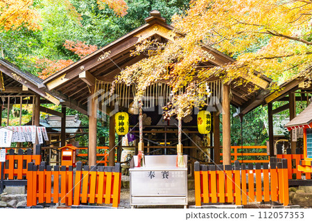 京都市右京區佐賀野宮町的野宮神社、參拜殿與秋葉 112057353