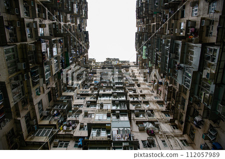 香港一發大廈(妖怪大廈) 112057989