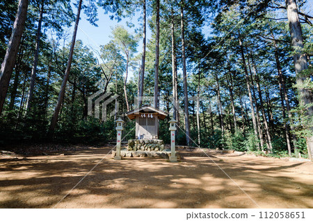 科馬神社的鳥居與竹林 科馬神社的鳥居與竹林 112058651