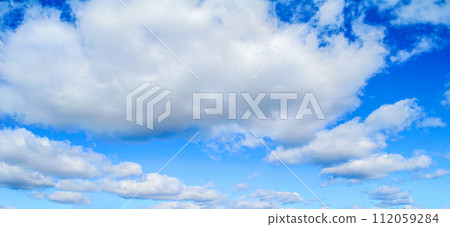 blue sky with tiny clouds background 112059284