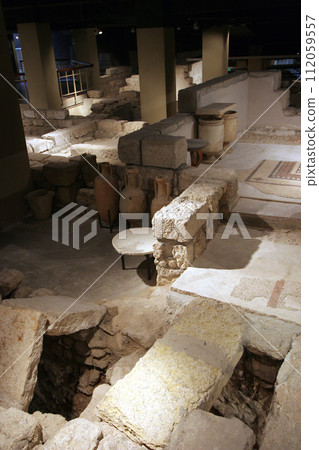 Archaeological Museum Wohl, excavations, 1st century, Jewish historic centre, Hurva Square, Jerusalem, Israel 112059557