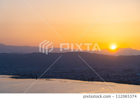 [Sunset material] Sunset seen from Tateishi Park [Nagano Prefecture] 112065374
