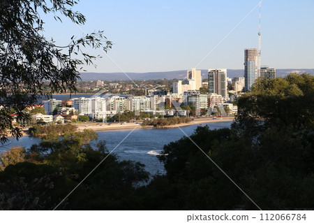 從珀斯國王公園看到的南珀斯城市景觀 112066784