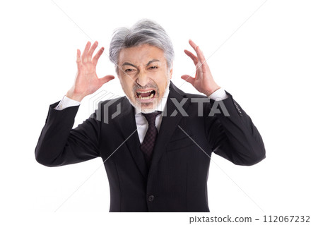 灰髮商人驚慌失措 112067232