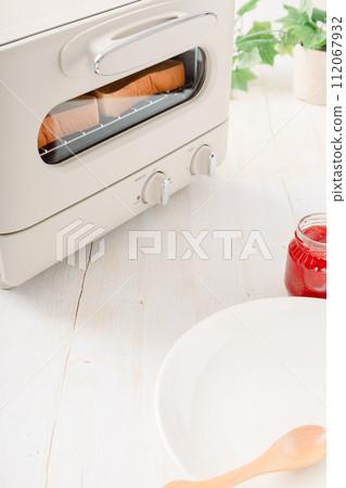 Morning image | Breakfast preparation (vertical composition) Morning image | Breakfast preparation (vertical composition) 112067932