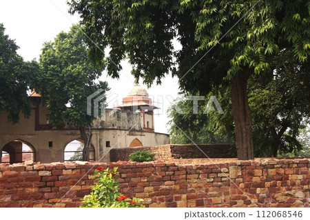 Scenery of the court district of Fatehpur Sikri near Agra, India Scenery of the court district of Fatehpur Sikri near Agra, India 112068546