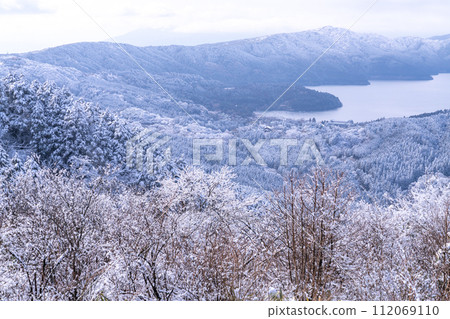 [神奈川縣]箱根和代官山的雪景 112069110