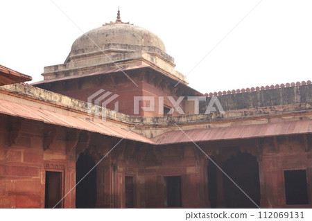 Buildings in the court district of Fatehpur Sikri near Agra, India 112069131