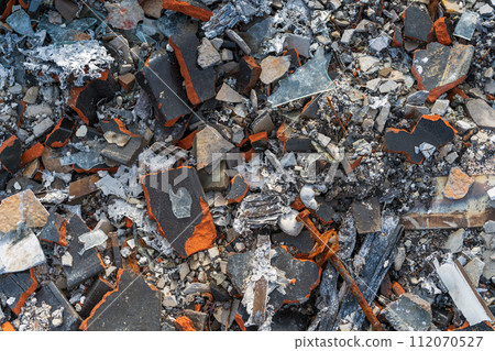 能登半島地震 燒毀的瓦礫 112070527