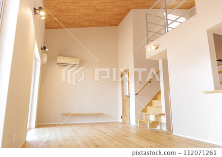 無人客廳 112071261