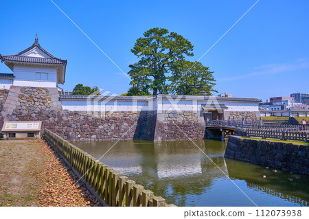 Cherry blossoms in bloom at Odawara Castle Ruins Park in Odawara City, Kanagawa Prefecture. Cherry blossoms in bloom at Odawara Castle Ruins Park in Odawara City, Kanagawa Prefecture. 112073938