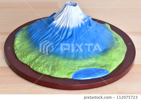 Mt. Fuji, seen from the sky... 112075723