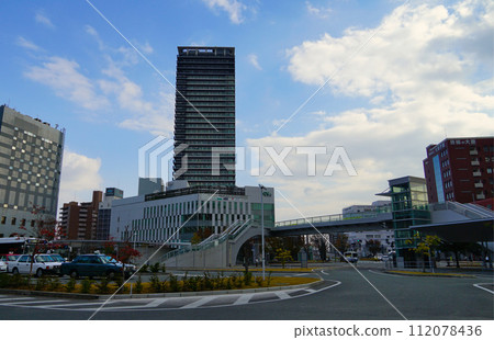 熊本站前的旋轉台 112078436
