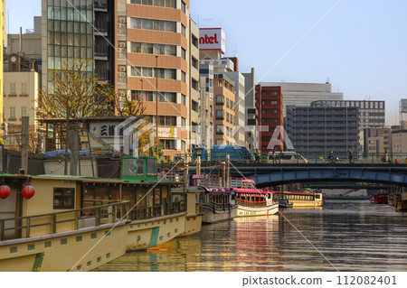 the Kandagawa river, Nihombashi district. Tokyo, Japan. Nov 27 2023 112082401