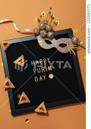 Board with the message 112083373