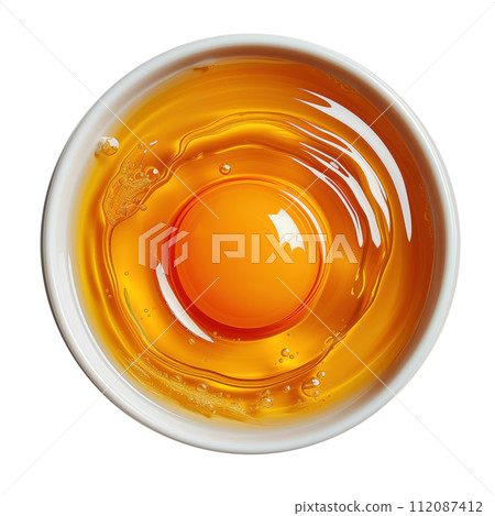 fresh egg in plate isolated 112087412