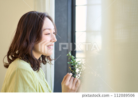 假日女性 假日女性 112089506