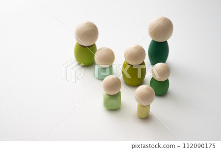 色彩繽紛的積木 112090175