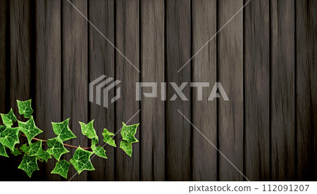 wooden board and ivy 112091207