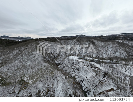 Aerial view of Naruko Gorge in midwinter with little snow 112093734